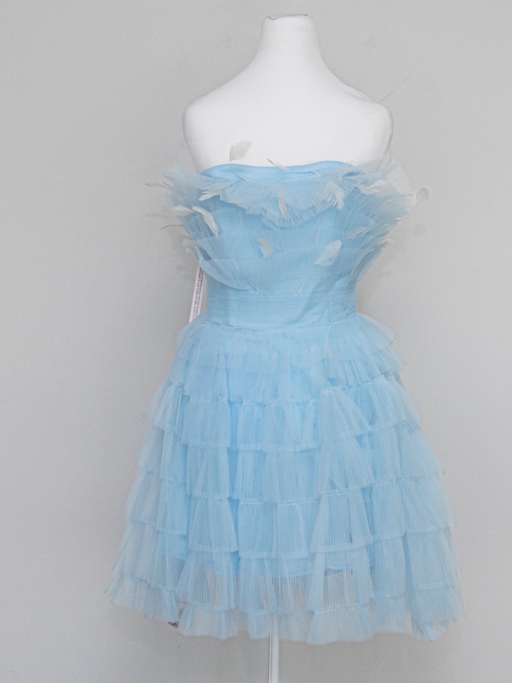Mac Duggal - Feather Appliqué Tiered Tulle Cocktail Dress - Picture 2 of 11